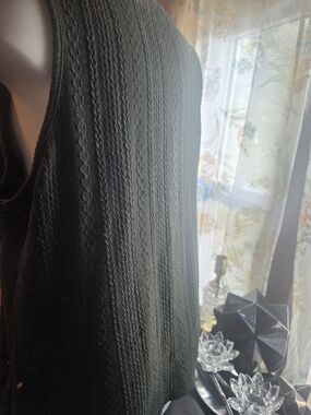 Textured Dark Green Sleeveless Top
